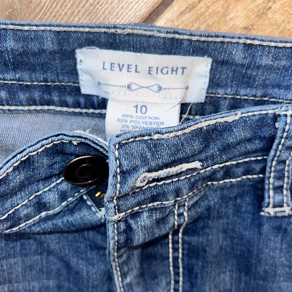 Level Eight Shorts - Picture 2 of 3